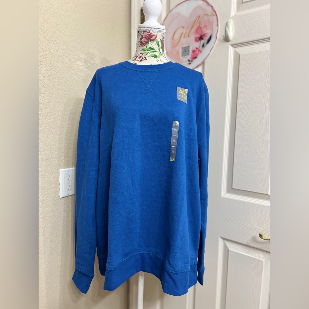 Tek Gear Men's Crewneck Sweater in Vibrant Blue